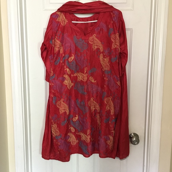 Tops - Red Tunic Top with Paisley Design scarf included